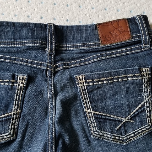 Jean shorts. Size 26R - Picture 4 of 5